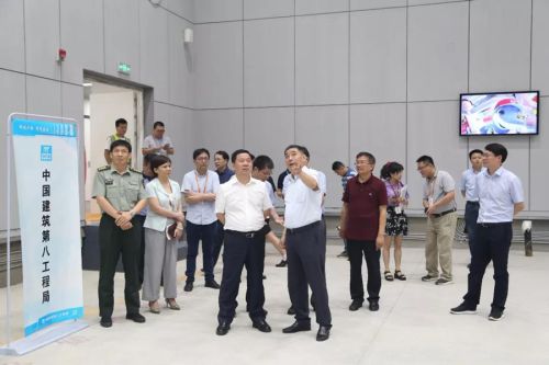 张世华现场调研加快军运会主媒体中心后期建设