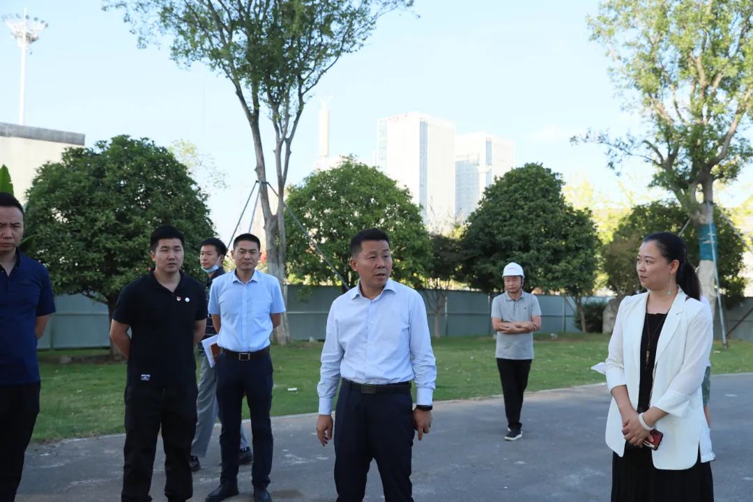 吴志锋检查节前安全生产和疫情防控工作