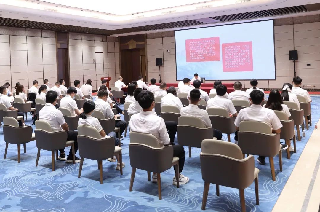 走好新时代的“赶考”路 党委书记吴志锋讲述专题党课