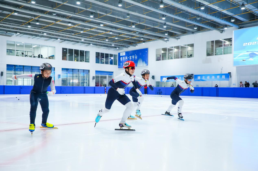 2023年湖北省青少年短道速滑锦标赛精彩落幕