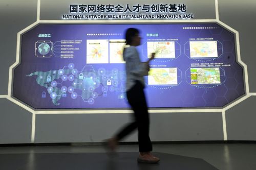 总书记视察后记者再访武汉四大国家新基地，高端芯片年内量产(图3)