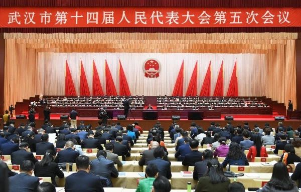 2020政府工作报告新鲜出炉，透露出这些重大信息！(图1)