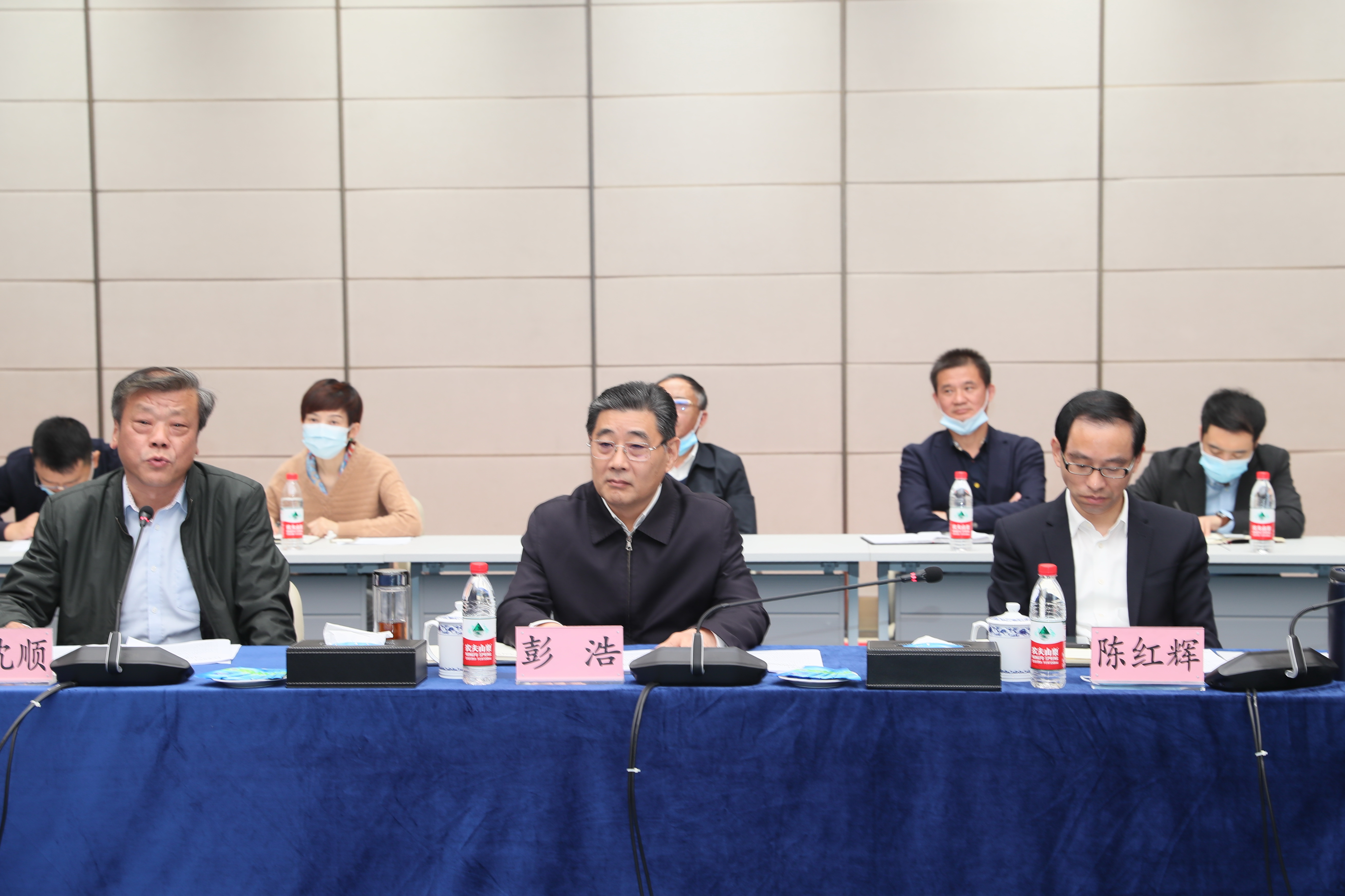 副省长肖菊华来公司调研(图7) 副省长肖菊华来公司调研(图7)