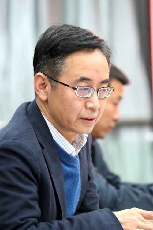 冯爱明参加指导公司领导班子民主生活会(图4)