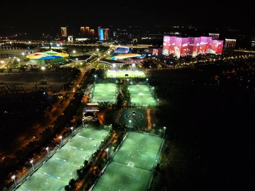 军运会倒计时30天  灯海点亮“军运”主场夜色  中国车都，熠熠发光(图4)