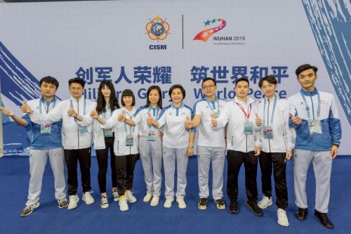 使命刻在心中 责任扛在肩上——记军运会游泳竞赛综合事务主管何文璐(图1)