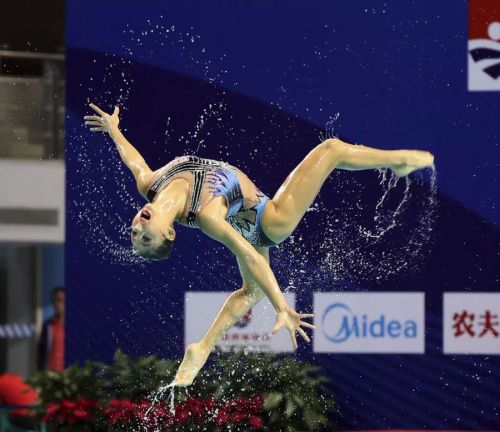 “水上芭蕾”究竟有多美？全国花样游泳锦标赛武汉“绽放”（附精美图集）(图9)