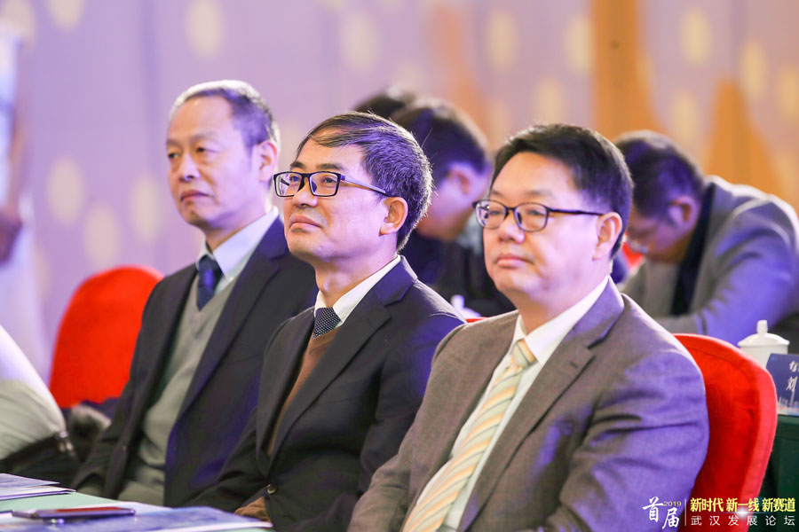 首届“新时代新一线新赛道”武汉发展论坛在北京举办    武汉体育中心入选中国（武汉）产业地标(图5)
