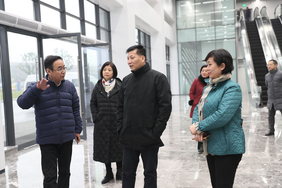 刘誓保考察武汉体育中心 要求加强场馆赛后利用(图2)