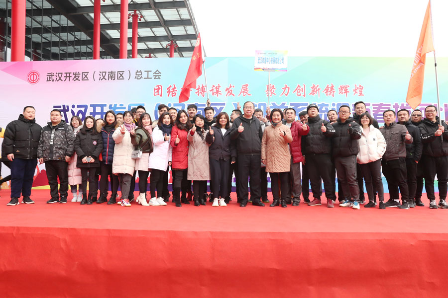 王者归来  体育中心硬核队伍轻松夺冠(图1)