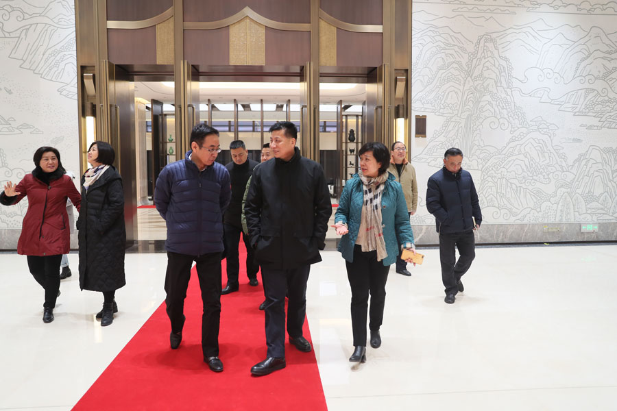 刘誓保考察武汉体育中心 要求加强场馆赛后利用
