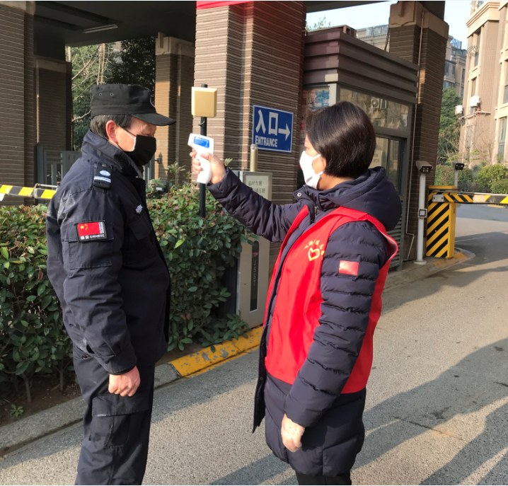 今天，我们继续奋战在“战疫”一线(图2)