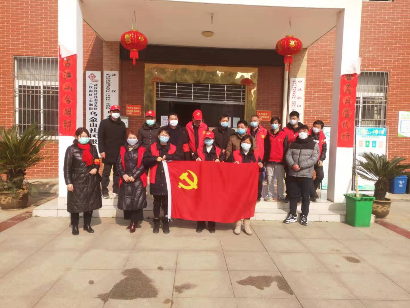 今天，我们继续奋战在“战疫”一线(图11)