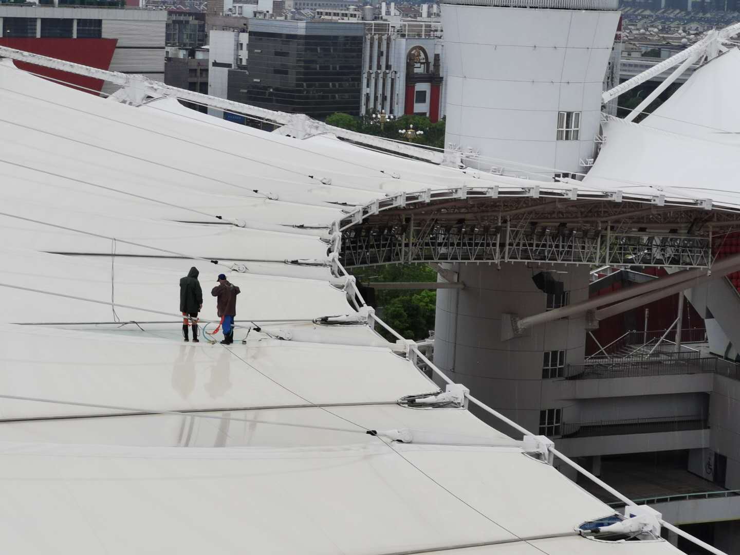 落实安全生产责任，强化暴雨应急措施，确保复工复产工作顺利推进(图2)