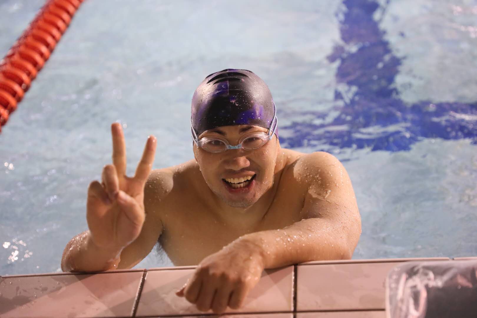 迎波踏浪再击水      武汉体育中心游泳馆时隔681天重启