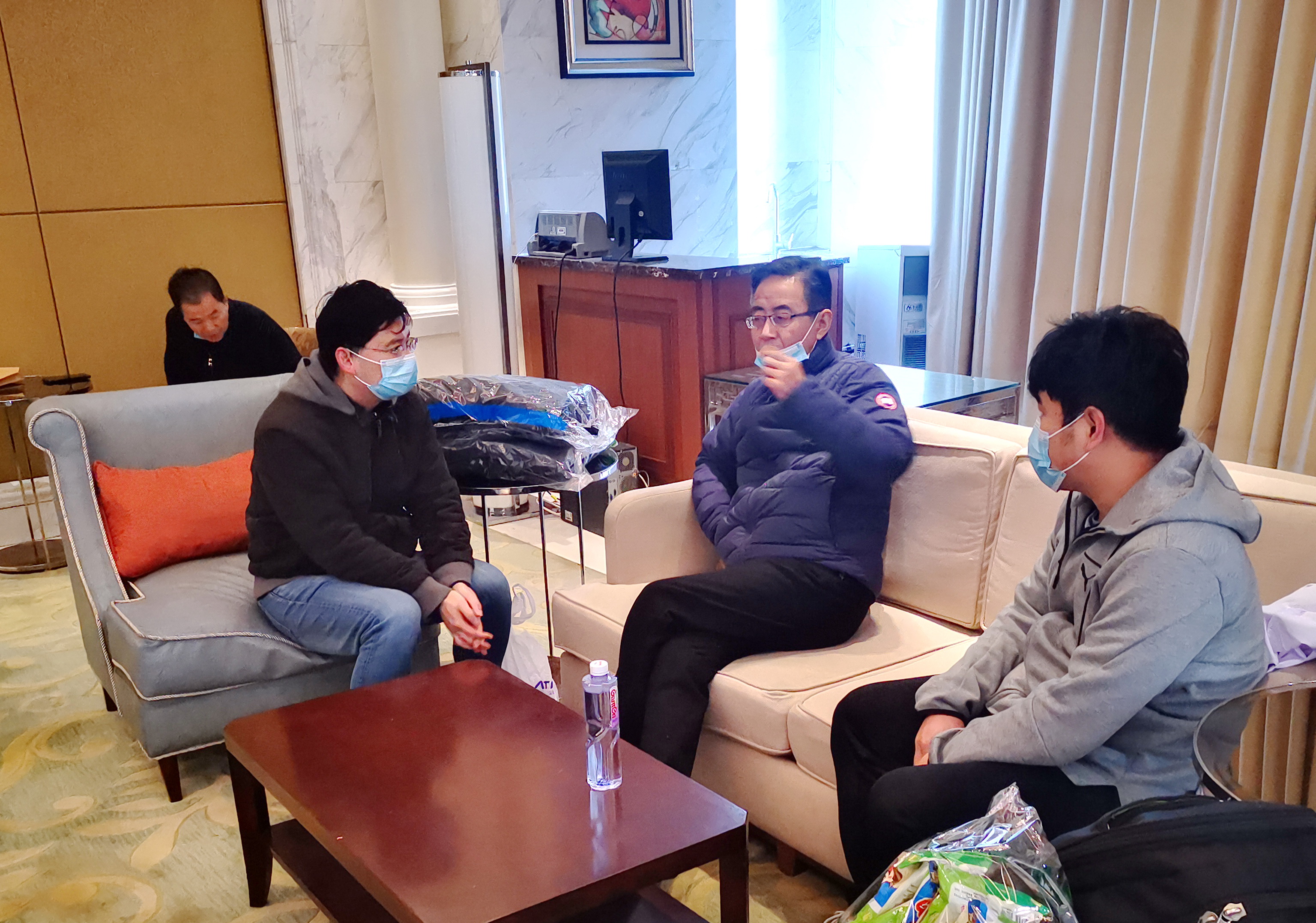 王旗华看望慰问疫情防控人员(图3)