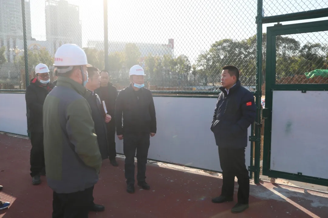 公司领导检查军运会赛后利用项目建设(图7) 公司领导检查军运会赛后利用项目建设(图7)